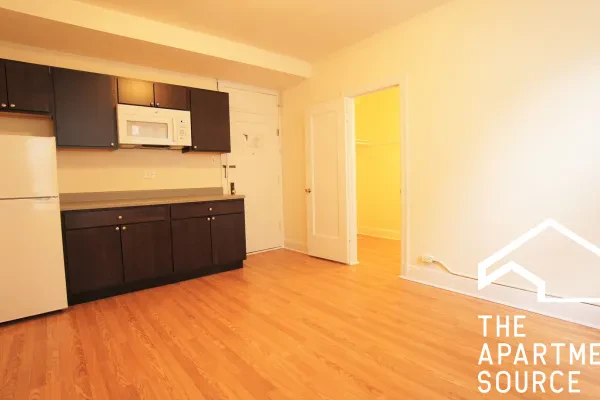 2779 North Milwaukee Avenue #208