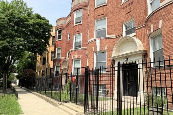 4013 South Calumet Avenue #1S