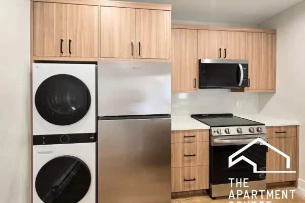 2241 North Bissell Street #3E