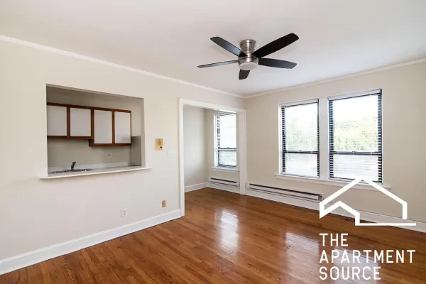 3345 North Marshfield Avenue #409
