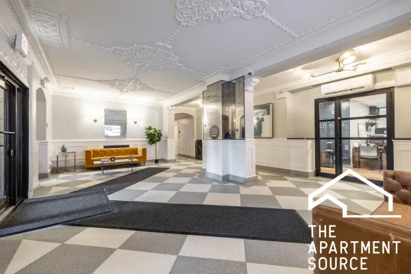 1140 North Lasalle Drive #0207