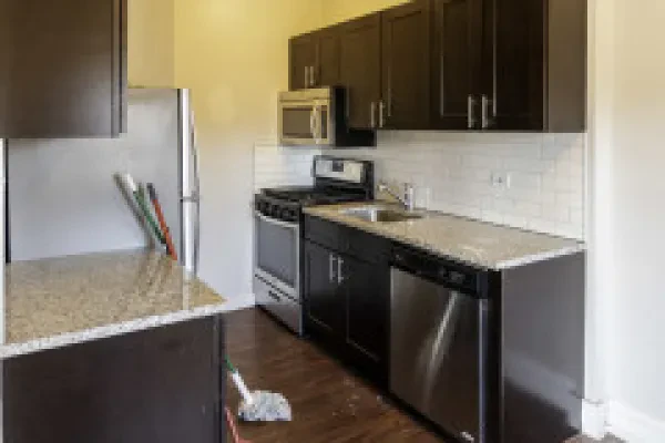 6748 North Ashland Avenue #205