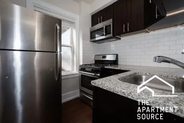 6748 North Ashland Avenue #601