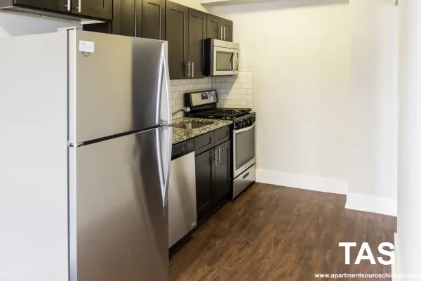 6748 North Ashland Avenue #202