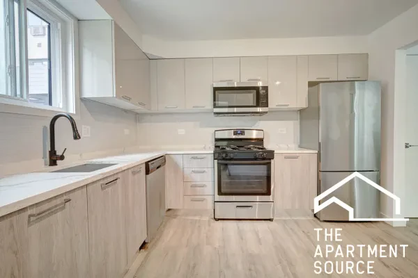 7621 North Sheridan Road #1J