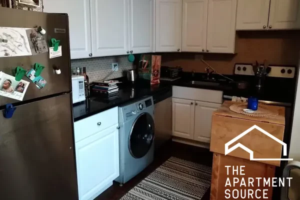 3345 North Marshfield Avenue #308