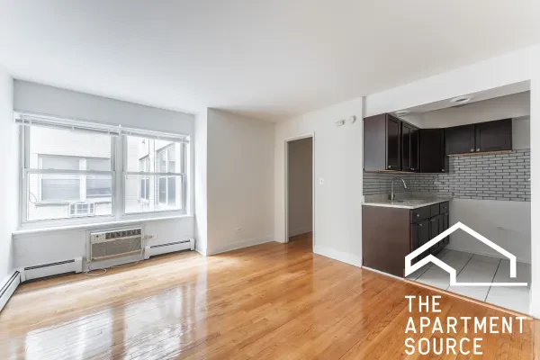 6830 North Sheridan Road #371