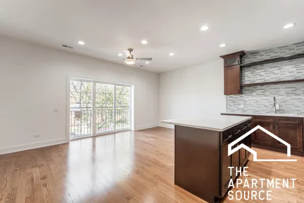 3329 North Avers Avenue #3N