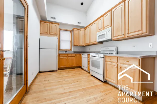 1940 West Diversey Parkway #3W