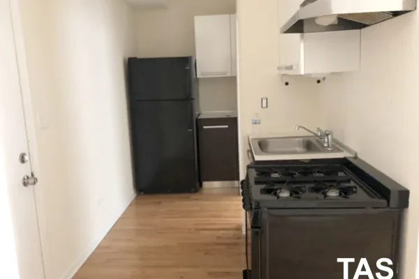 5054 North Winthrop Avenue #213