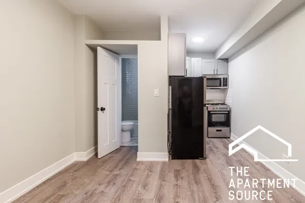 505 West Belmont Avenue #2I