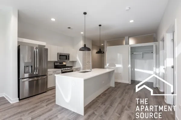 2247 West Lawrence Avenue #2