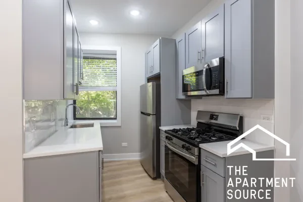 438 West Belden Avenue #17