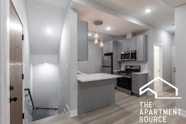 438 West Belden Avenue #18