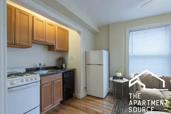 739 West Belmont Avenue #503