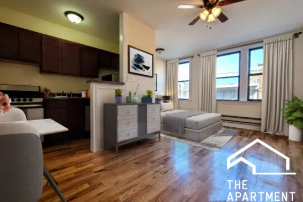 818 West Diversey Parkway #X