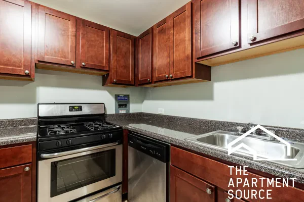 510 West Briar Place #103