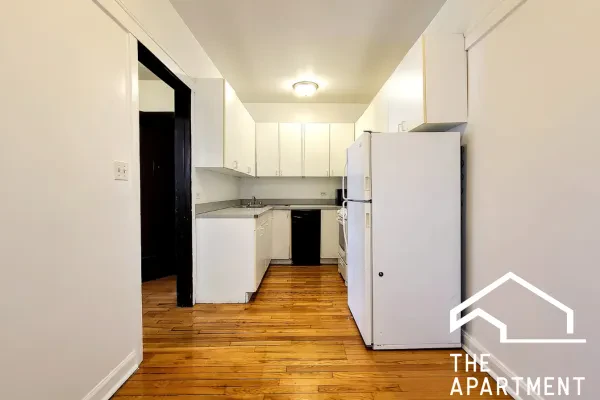 816 West Waveland Avenue #02