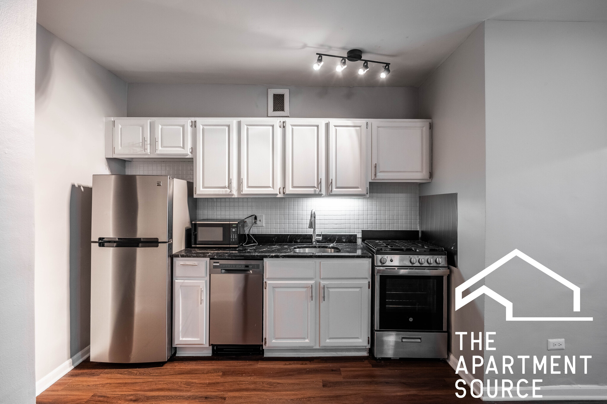 1140 North Lasalle Drive #612