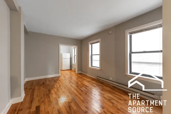 1347 North Dearborn Parkway #403