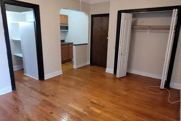 948 West Cuyler Avenue #113