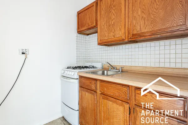 711 West Belmont Avenue #507