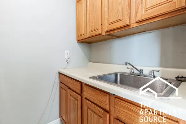 425 West Roscoe Street #502