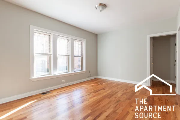 626 West Barry Avenue #N1