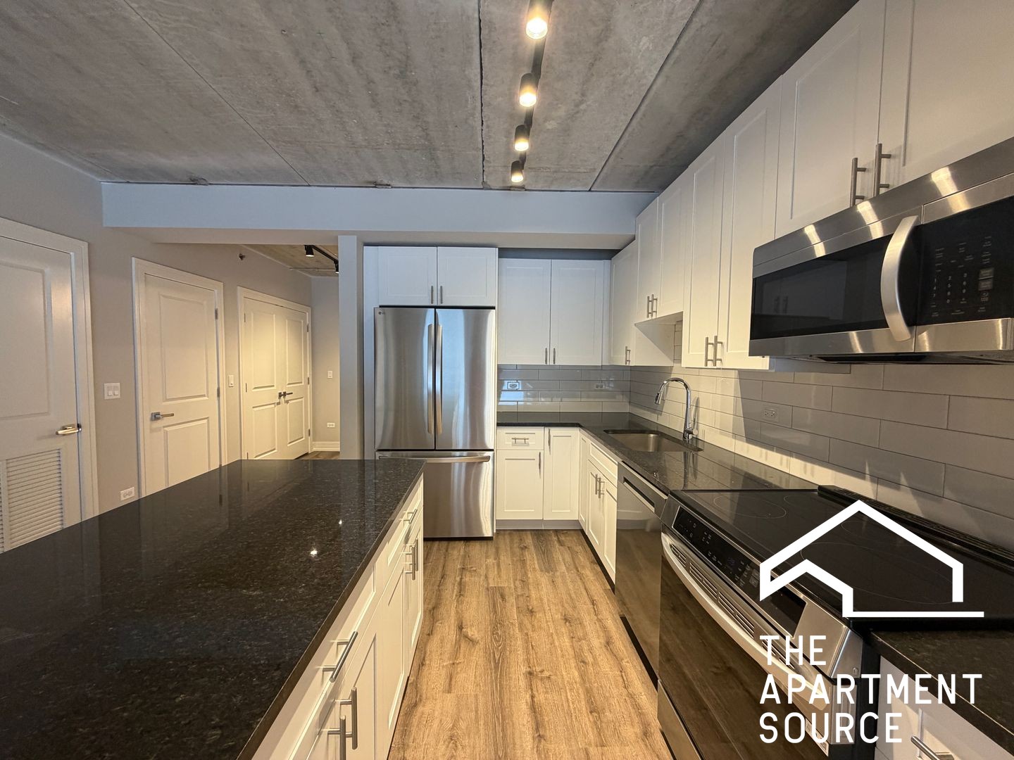 952 West Carmen Avenue #409