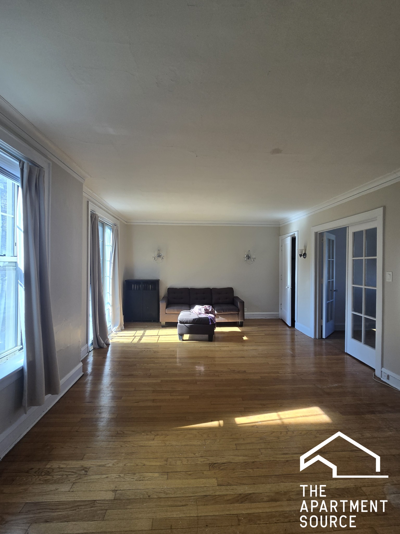 909 Elmwood Avenue #O2