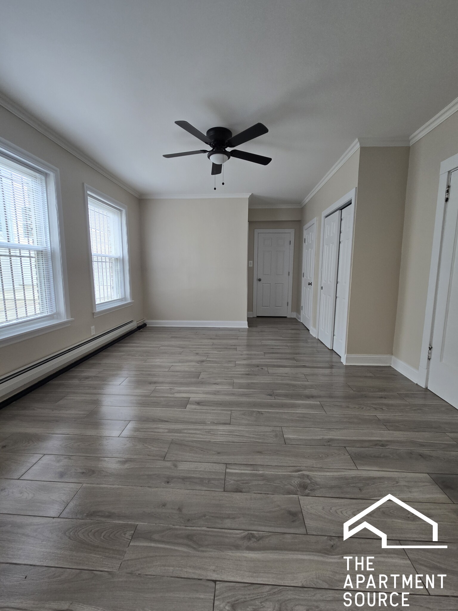 4866 North Magnolia Avenue #405