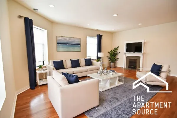 802 West Belmont Avenue #3E