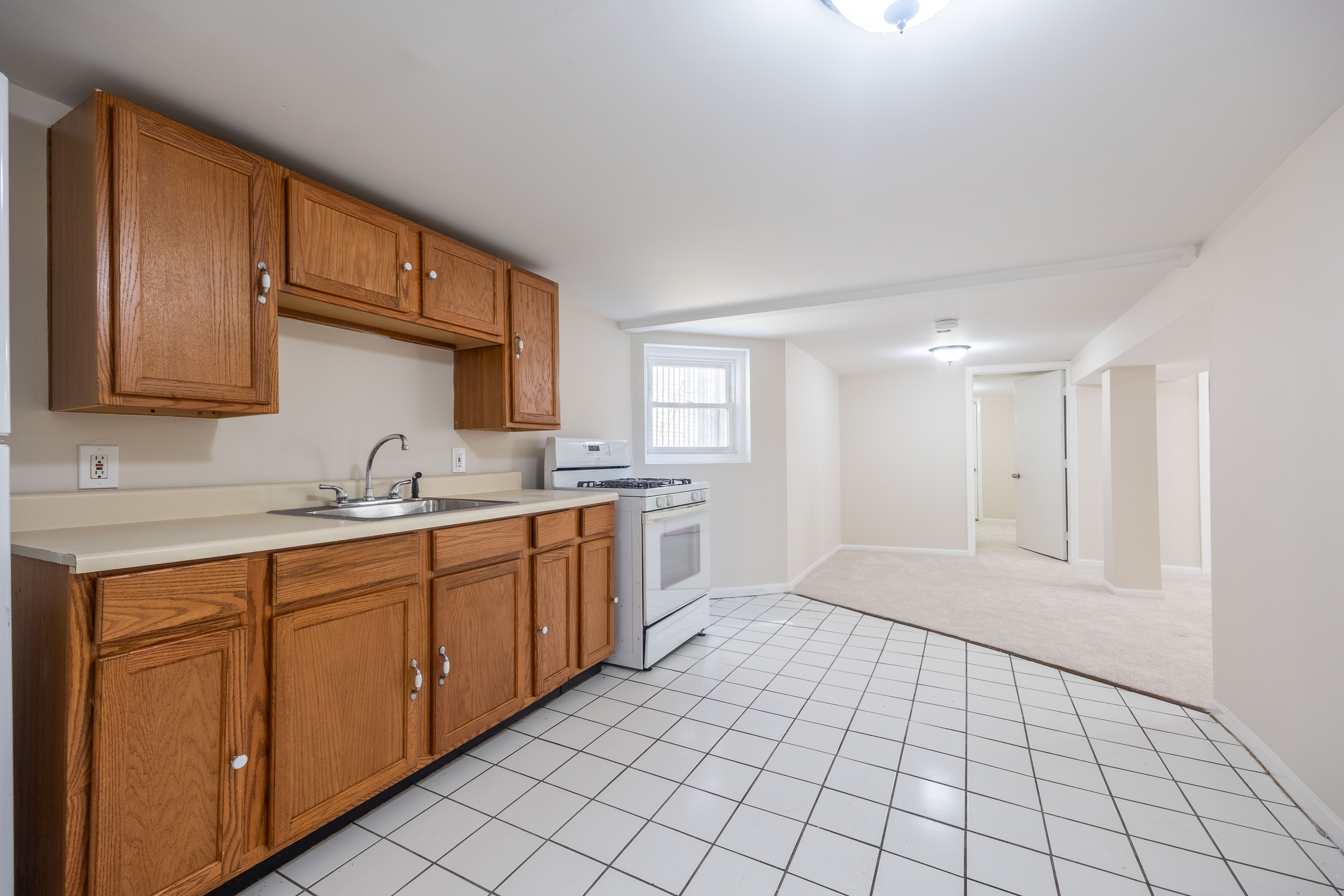 2110 North Avers Avenue #G
