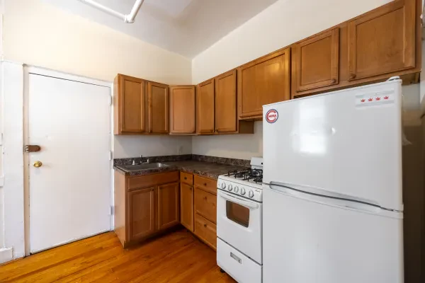 947 West Cornelia Avenue #GDN
