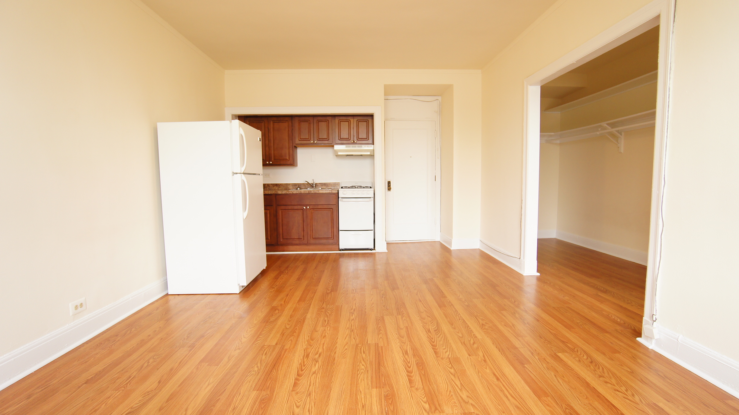2779 North Milwaukee Avenue #136