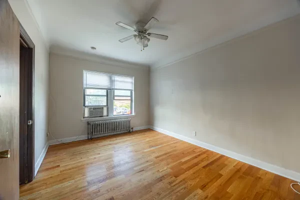 948 West Cuyler Avenue #115