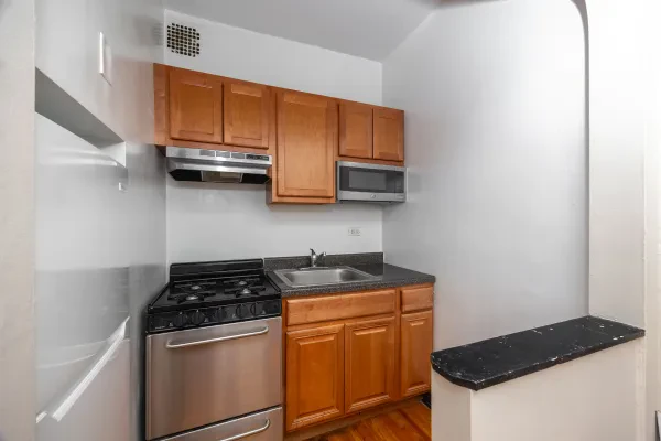 948 West Cuyler Avenue #108