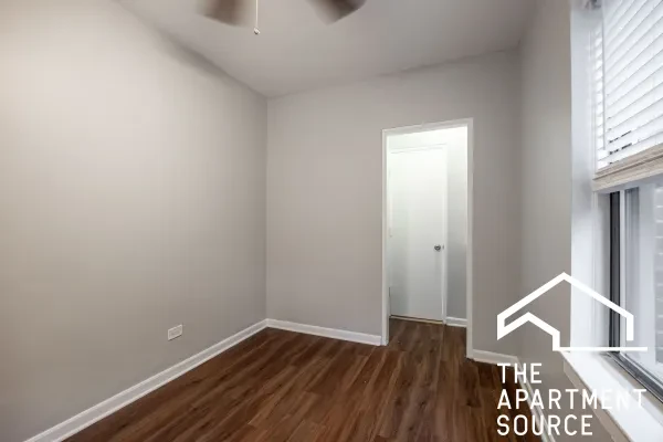 1140 North Lasalle Drive #207