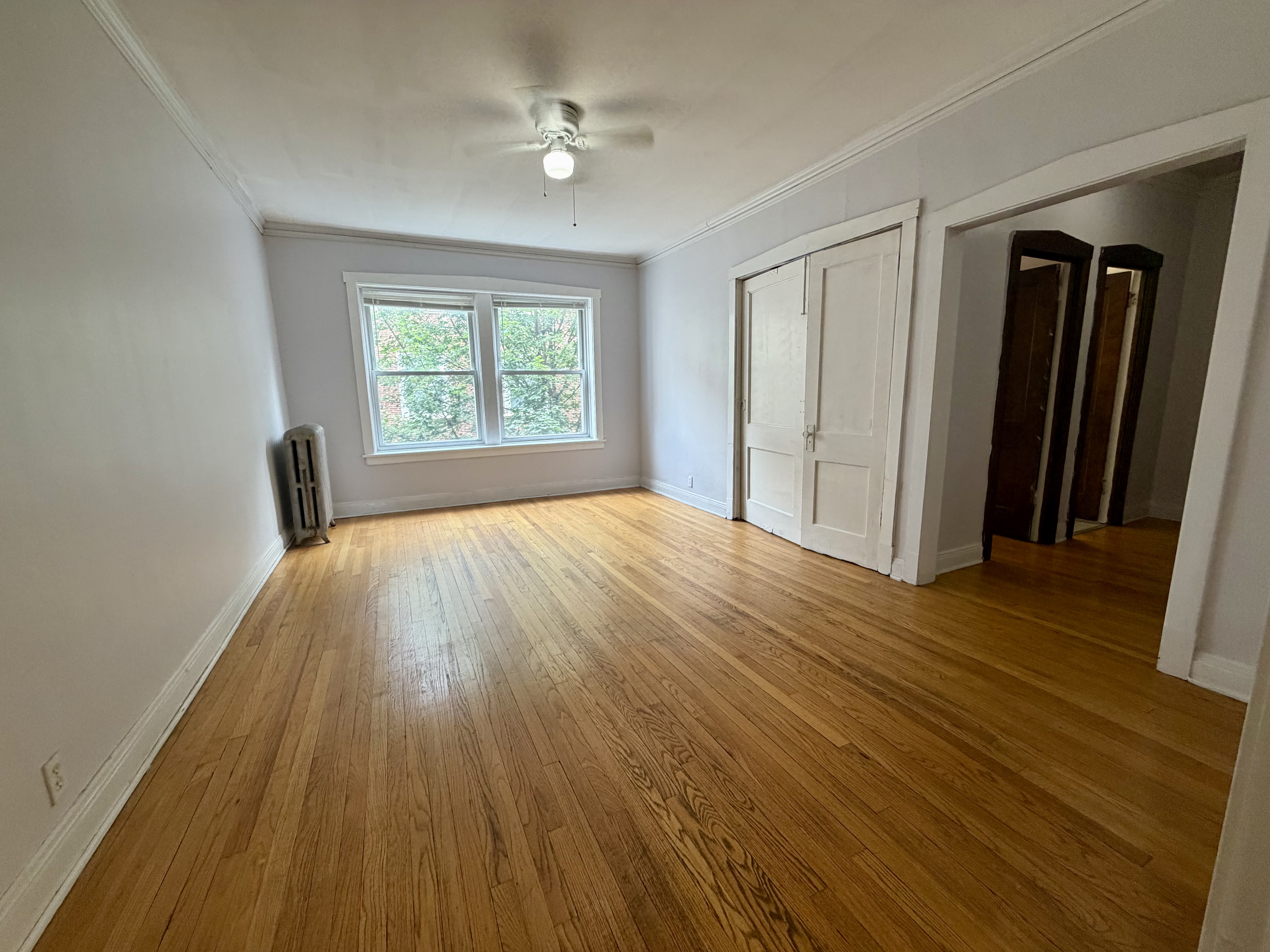 4402 North Winchester Avenue #29