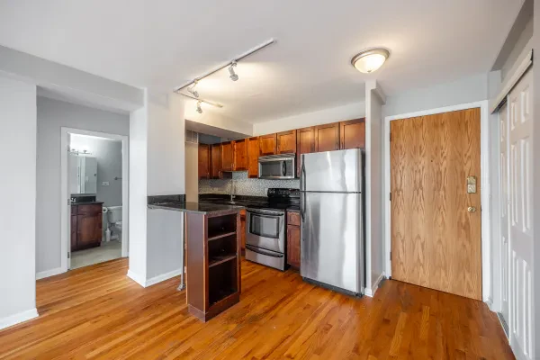 4180 North Marine Drive #1011