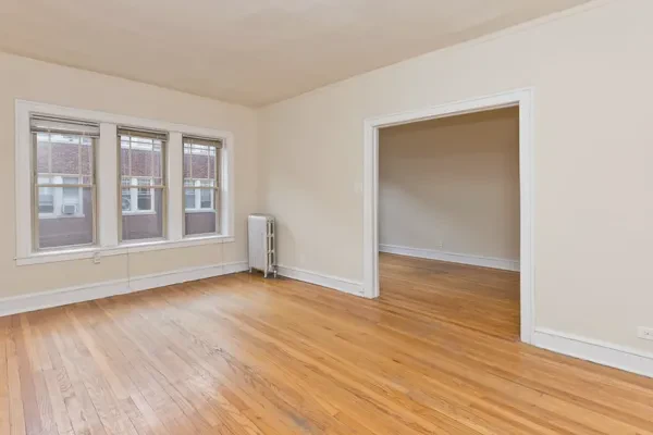 1335 West Touhy Avenue #3N