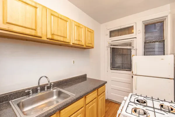 1333 West Touhy Avenue #2W