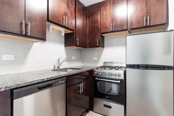 530 West Surf Street #417