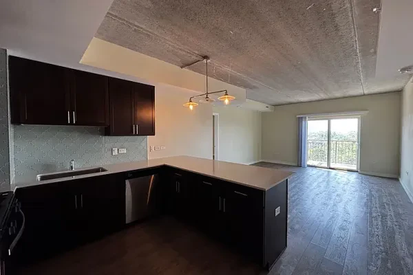 1323 West Morse Avenue #708