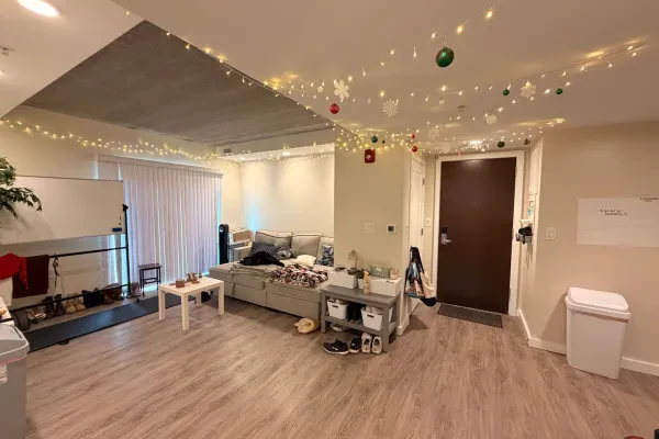 1323 West Morse Avenue #410