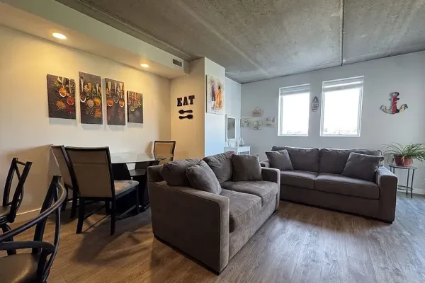 1323 West Morse Avenue #709