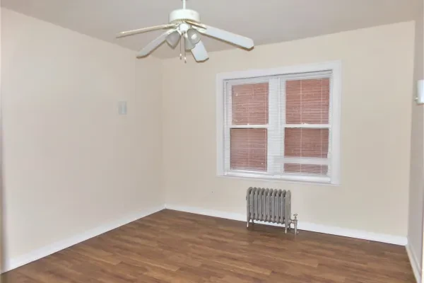 6916 North Lakewood Avenue #308