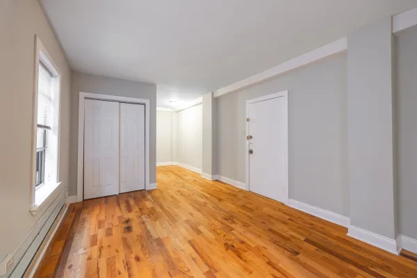 1347 North Dearborn Parkway #406