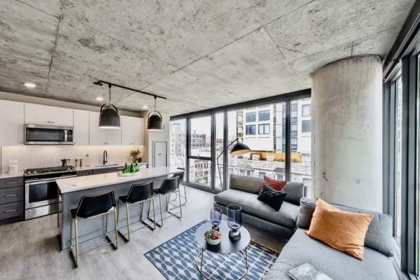 169 West Huron Street #1302
