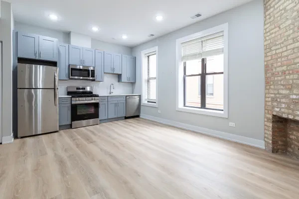 428 West Belden Avenue #19
